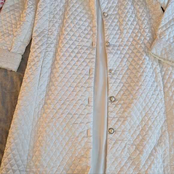 Circa 1950's Authentic Christian Dior Housecoat / Robe - Picture 8 of 16